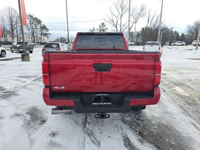 New 2025 Toyota Tacoma SR5