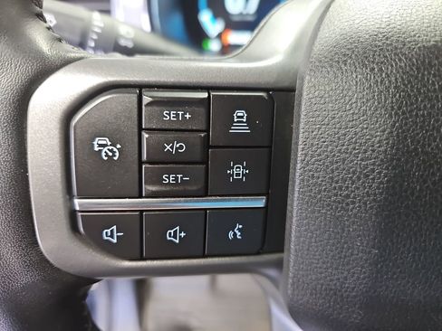 Certified 2022 Ford F150 Lariat w/ Equipment Group 502A High image 16