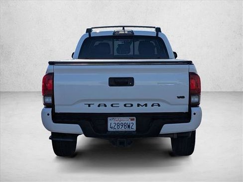 Used 2019 Toyota Tacoma TRD Sport w/ Technology Package AWD/4WD image 7