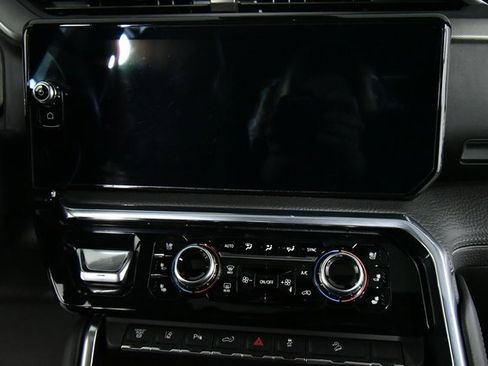 Used 2024 GMC Sierra 2500 Denali w/ Denali Reserve Package image 4