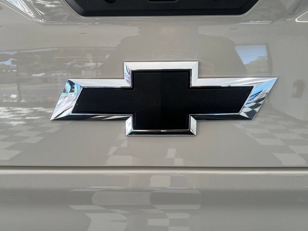 Used 2026 Chevrolet Silverado 1500 RST w/ All Star Edition Plus RWD image 13