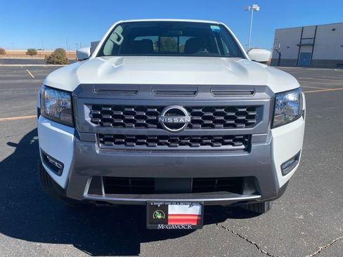 New 2025 Nissan Frontier SV w/ SV Convenience Package image 9