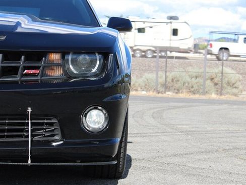 Used 2013 Chevrolet Camaro SS w/ RS Package RWD image 5