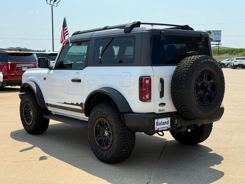 Used 2023 Ford Bronco Wildtrak image 5