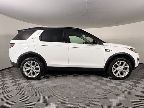 Used 2019 Land Rover Discovery Sport SE AWD/4WD image 9