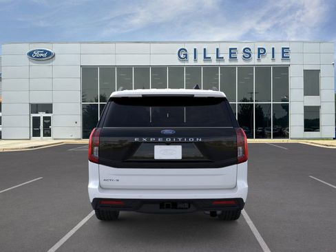 New 2025 Ford Expedition Active image 5