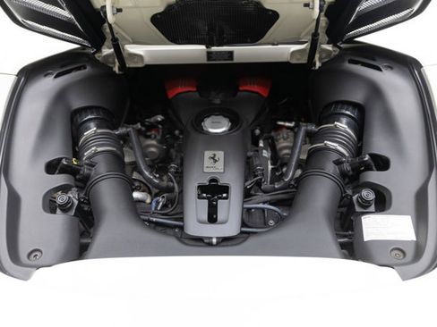 Used 2018 Ferrari 488 Spider image 6