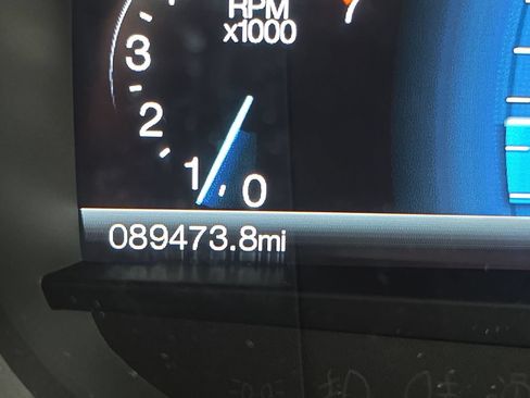 Used 2017 Ford Edge Titanium w/ Equipment Group 301A FWD image 23
