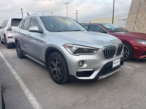 Used 2019 BMW X1 xDrive28i w/ Convenience Package image 2