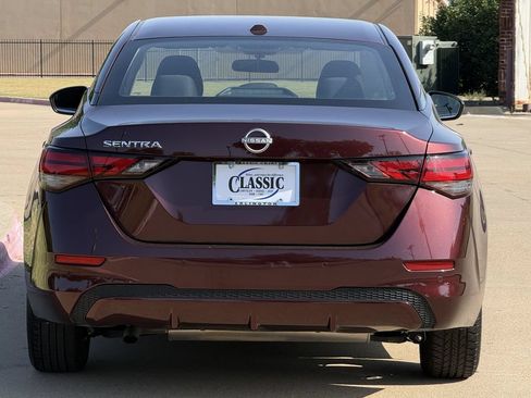Used 2025 Nissan Sentra SV FWD image 5