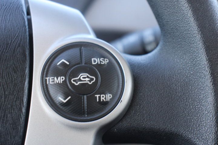 Used 2014 Toyota Prius Three FWD image 22