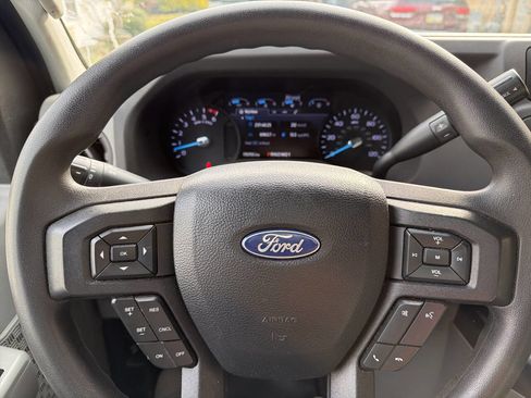 Used 2022 Ford E-350 and Econoline 350 Super Duty w/ Power Windows & Locks Group image 22