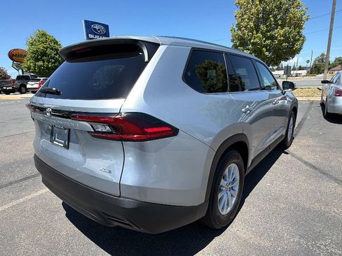 Used 2025 Toyota Grand Highlander FWD image 4