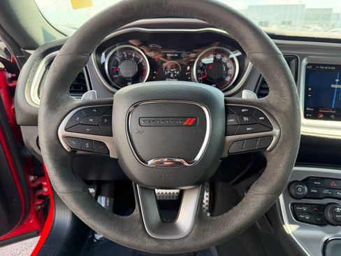 Used 2019 Dodge Challenger R/T Scat Pack w/ 1320 Drag Pack RWD image 22