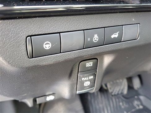 New 2025 Nissan Murano SL image 10