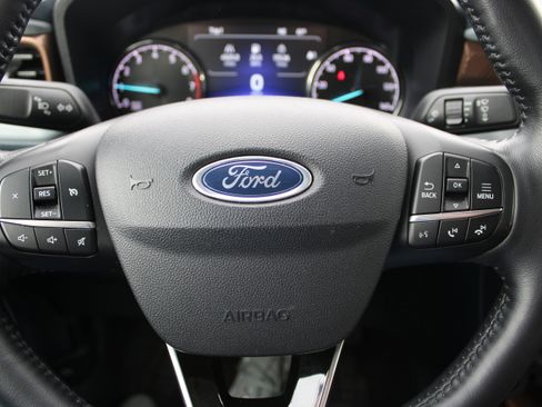 Used 2022 Ford Maverick Lariat image 18