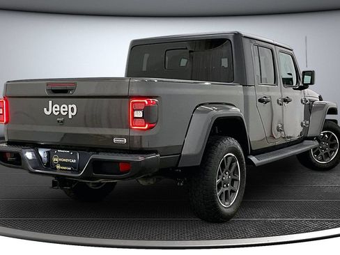 Used 2021 Jeep Gladiator Overland AWD/4WD image 6