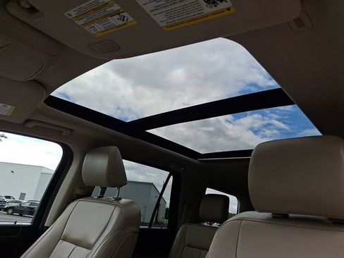 Certified 2023 Ford Expedition XLT AWD/4WD image 17