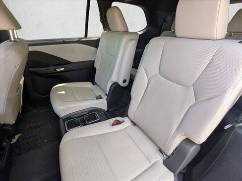 Used 2025 Lexus TX 350 AWD w/ Technology Package image 11