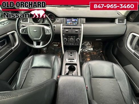Used 2017 Land Rover Discovery Sport SE AWD/4WD image 12