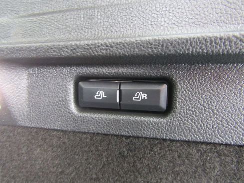 Used 2025 Lincoln Corsair Grand Touring w/ Equipment Group 301A AWD/4WD image 24