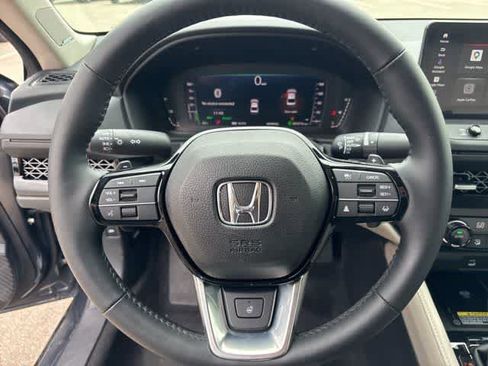 Used 2025 Honda Accord Touring image 14