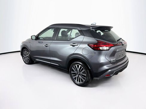 Used 2024 Nissan Kicks SR FWD image 9