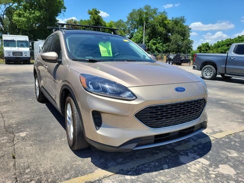 Used 2021 Ford Escape SE w/ Convenience Package FWD image 6
