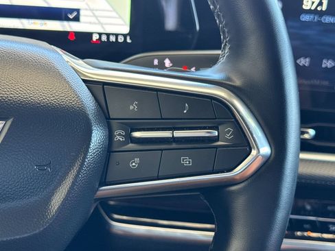 Used 2025 Chevrolet Equinox LT w/ Convenience Package II FWD image 27
