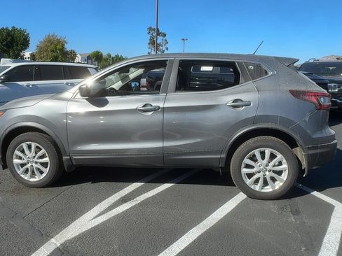 Used 2022 Nissan Rogue Sport S FWD image 9