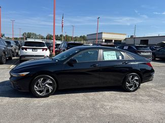 New 2025 Hyundai Elantra SEL video 2