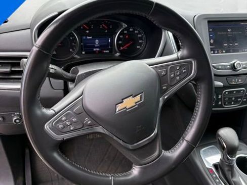 Used 2022 Chevrolet Equinox LT image 17