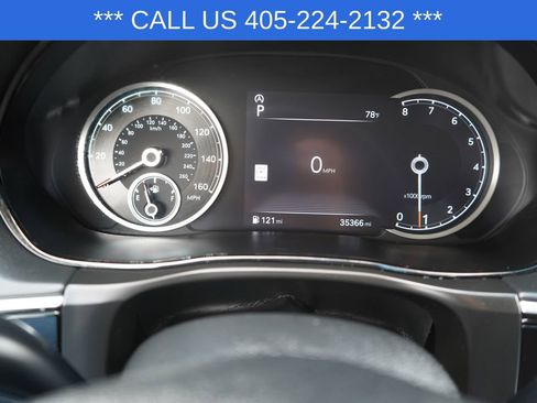 Used 2025 Genesis GV70 2.5T AWD/4WD image 37