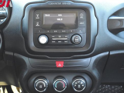 Used 2017 Jeep Renegade Sport image 15