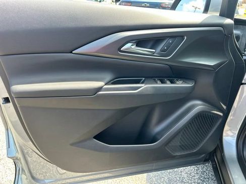 New 2026 Chevrolet Equinox EV LT FWD image 11