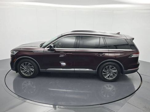 Used 2020 Lincoln Aviator 2WD w/ Class IV Trailer Tow Package image 35