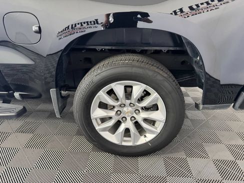 Used 2025 Chevrolet Silverado 1500 Custom AWD/4WD image 12