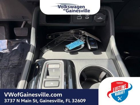 Used 2023 Honda Pilot LX image 29