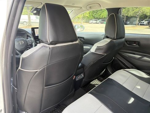 Used 2023 Toyota Corolla LE w/ Carpet Mat Package (TMS) FWD image 30