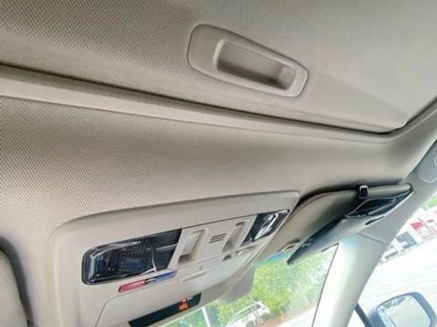 Used 2018 Subaru Outback 2.5i Limited AWD/4WD image 7