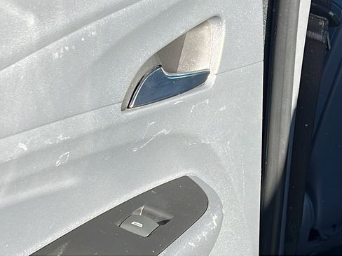 Used 2021 Chevrolet Bolt LT image 12