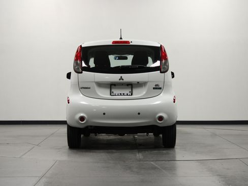 Used 2012 Mitsubishi i ES RWD image 5