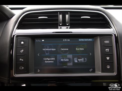 Used 2018 Jaguar F-PACE S image 23