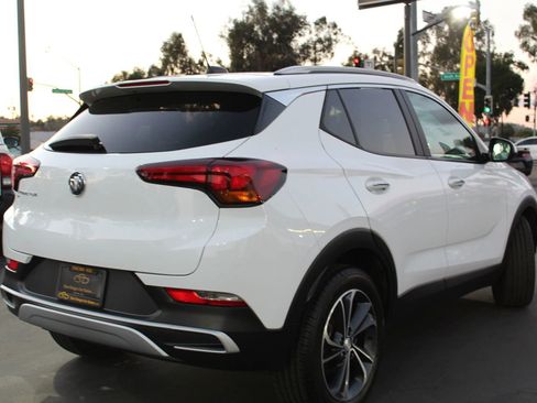 Used 2021 Buick Encore GX Select image 5