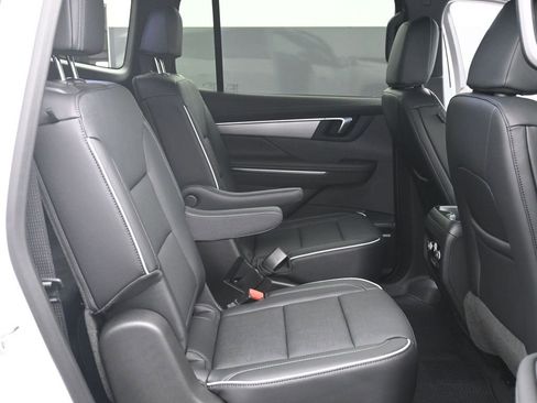 Used 2026 Buick Enclave Preferred image 12