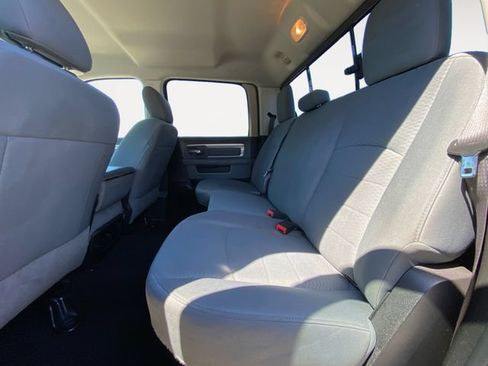 Used 2019 RAM 1500 Classic SLT AWD/4WD image 13