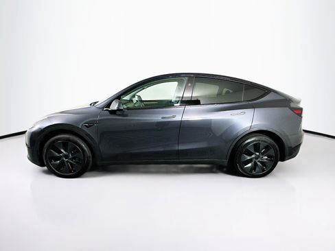 Used 2024 Tesla Model Y Long Range image 4