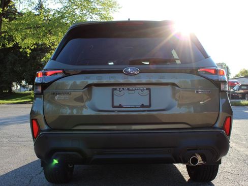 Used 2025 Subaru Forester Touring image 6