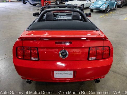 Used 2005 Ford Mustang GT Premium RWD image 6