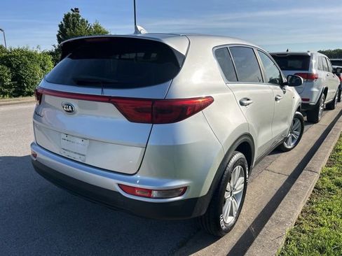 Used 2018 Kia Sportage LX AWD/4WD image 3